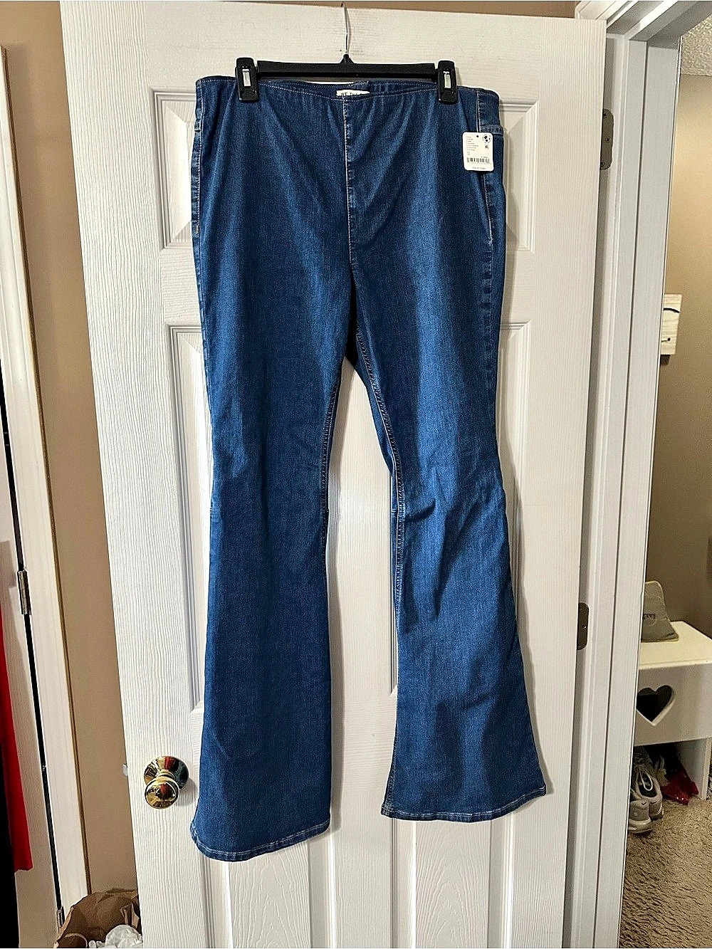 We The Free Cali Demi Flare Demi Flare Jeans Blue Waist 32 NWT